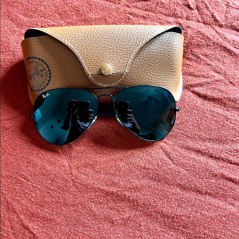 Ray ban all black aviators